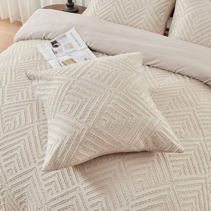 Богемна постільна білизна Boho 135x200 бежевого кольору з туфетою, геометричний візерунок, мікрофібра, комплект 2 шт. (135x200 + 80x80)