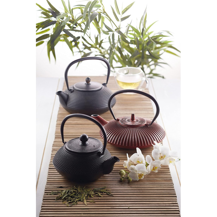 Каструля для чаю La Cafetière японського стилю з чавуну, 600 мл, з ситом для чаю, на 3 чашки (червона)