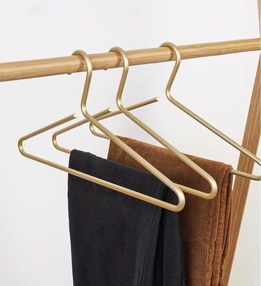 Premium Matte Gold Aluminum Clothes Hangers, 6-Pack, 41.5cm Extra Smooth & Dual Metal Shirt Hangers, Aluminum Alloy Clothes Hangers, Clothing Support, Clothes Hang