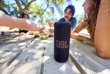 JBL Grip – Портативна Bluetooth колонка з AI Sound Boost, чорна. Водонепроникна (IP68), до 14 год роботи, підтримка Auracast