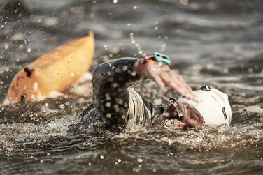 Restube Swim надувний буй для плавання – рятувальний та аварійний буй для безпеки на воді
