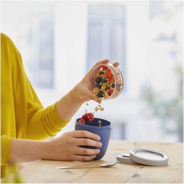 Mepal | Lunchpot Ellipse Mixed Mini | Vivid Lilac + Nordic Black | To-go muesli cup | Partition for yogurt & muesli | 300 ml + 120 ml | Suitable for freezer, microwave & dishwasher