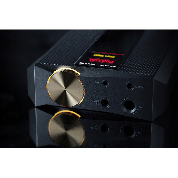 Портативний підсилювач для навушників FiiO Q7