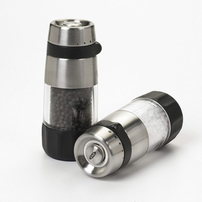 Перцемолка OXO Good Grips Elegante з нержавіючої сталі, чорна