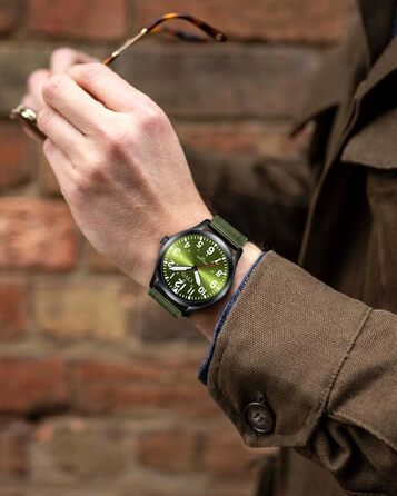 Чоловічий годинник CIVO Military B-4 Зелений/Чорний: Водостійкий, аналоговий кварц з великими цифрами та світловим покриттям
