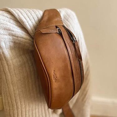 Чоловіча та жіноча поясна сумка Gusti Leather Spencer I з натуральної шкіри, регульований ремінь (волоський горіх)