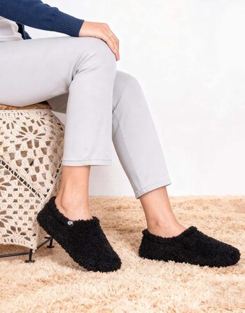 Тапочки VeraCosy жіночі з піною пам'яті, закритий задок, з підкладкою Polar Fleece, 38/39 EU, чорні