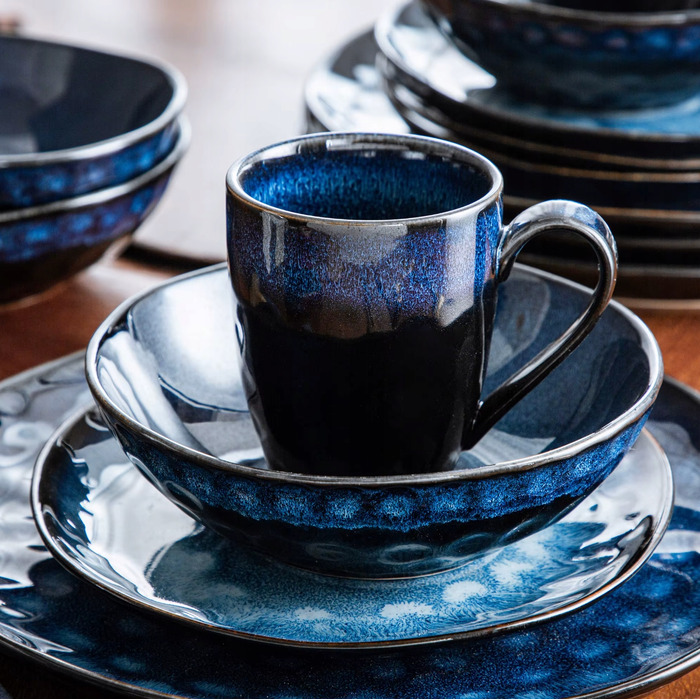 Обідній сервіз темно-синій: комплект посуду (тарілки, миски, чашки), 32 предмети