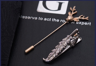 Набір: краватка, метелик, затискачі та кишенкова хустка. Елегантний комплект для чоловіків