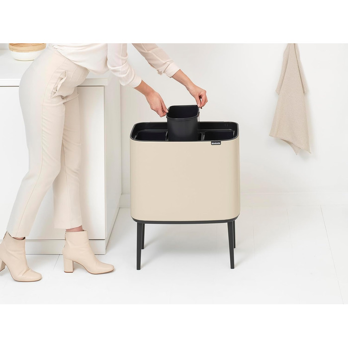 Сміттєвий відер Brabantia Bo Touch Bin на 36 л, металевий, білий, з 3 внутрішніми відрами по 11 л, 54 x 32 x 68 см