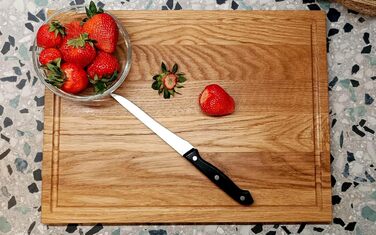 NATURE EDITION Cutting Board XL (40 x 30 x 2 cm) made of solid oak wood with a juice groove - wooden cutting board - serving board - antibacterial wooden cutting board - oak kitchen board - wooden meat cutting board