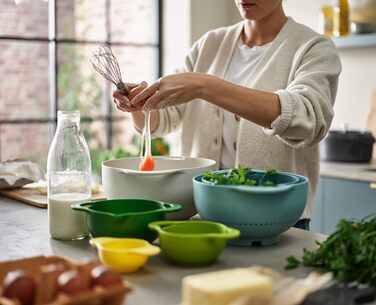 Joseph Joseph Duo 6-Piece Compact Food Preparation Set with Mixing Bowls, Measuring Cups & Sieve, Multi-Color