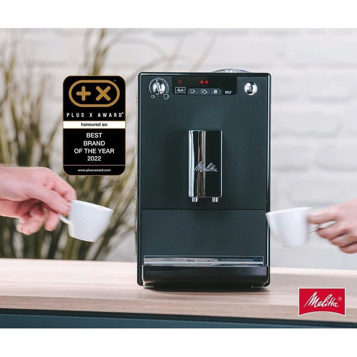 Melitta Solo - Fully Automatic Coffee Machine with Adjustable Spout, Small Coffee Machine with Removable Water Tank, suitable for e.g. Espresso or Café Crème, matte black Matte Black Single