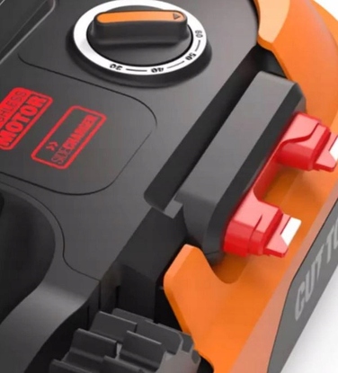 Робот-газонокосарка Worx LANDROID M600 Plus WR166E для площі до 600 м² + Гараж WA0810