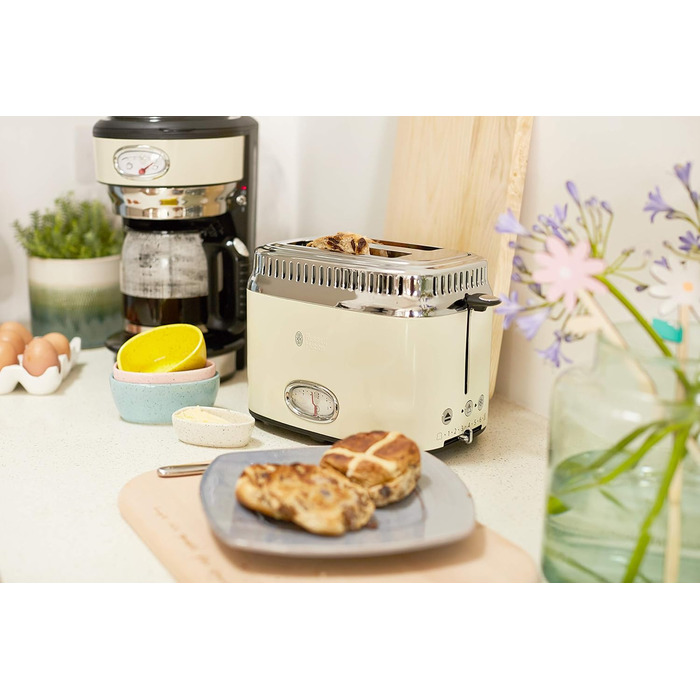 Russell Hobbs Toaster [for 2 slices] Retro Stainless Steel Cream (Retro-style countdown display, includes bun warmer, 6 browning levels + defrost & reheat function, 1300W) Vintage 21682-56