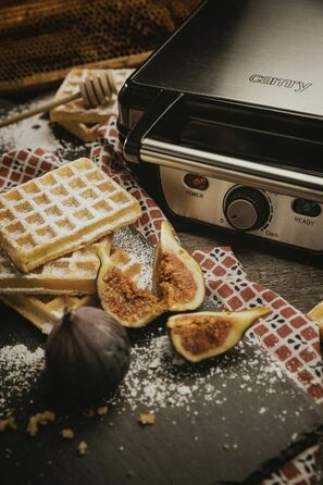 Adler Camry 4-Waffle Maker - 1500W Power, Adjustable Temperature, Black & Silver
