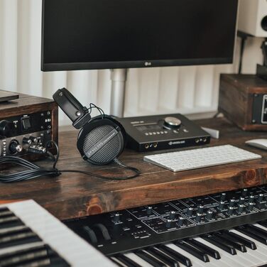 Навушники Beyerdynamic DT 990 PRO (80 Ом, Чорні) - професійні студійні навушники для міксування, мастерингу та редагування, Made in Germany
