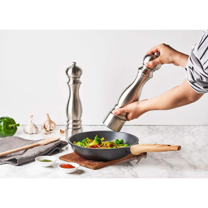 Перецьмолка PEUGEOT Paris Chef 30 см, нерж. сталь, срібляста