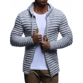 колір: сірий