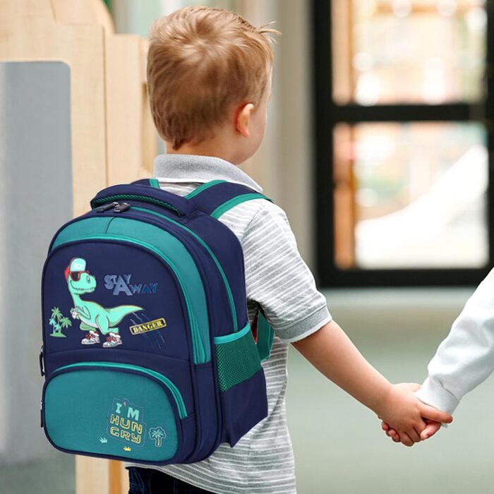 Дитячий рюкзак для хлопчика Кіндерруксзак з динозавром, водонепроникний, для дошкільнят та молодших школярів (зелений)