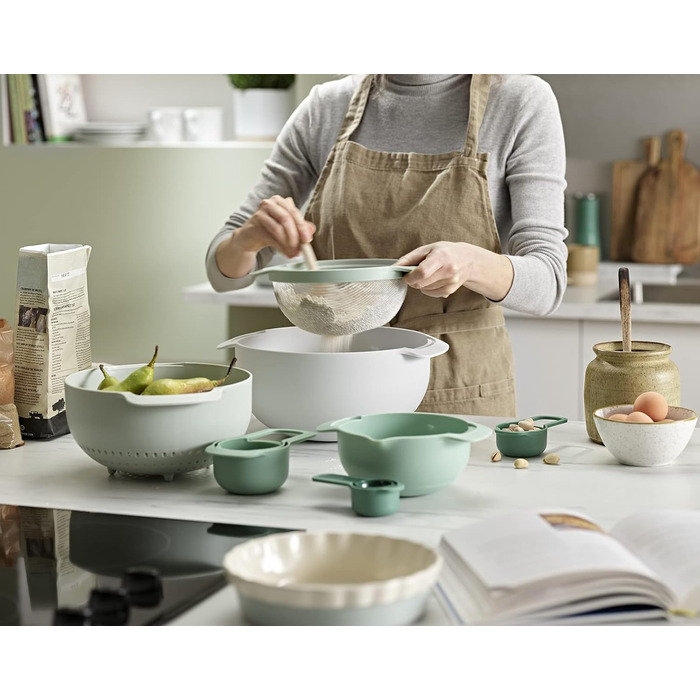 Joseph Joseph Nest 9 Plus, 9-piece compact food preparation set with mixing bowls, measuring cups, colander and sieve, Editions Range, Sage Green, Green