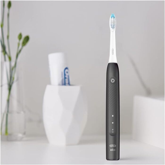 Електрична звукова зубна щітка Oral-B Pulsonic Slim Luxe 4500 Black + 2 насадки, 3 режими чищення, кейс для подорожей