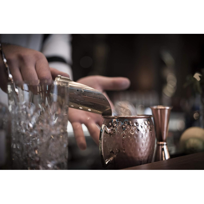 Buddy's Bar - Moscow Mule Complete Set, 2 x 500 ml Cocktail Glasses, 27 cm Bar Spoon, 5 cl Jigger & Black Lime Squeezer, Food-Safe, Cocktail Glass Set including Gift Box, Hammered Copper