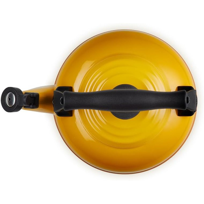 Le Creuset Kettle Tradition, 2.1 l, Enamelled Steel, Nectar, 40102026720000