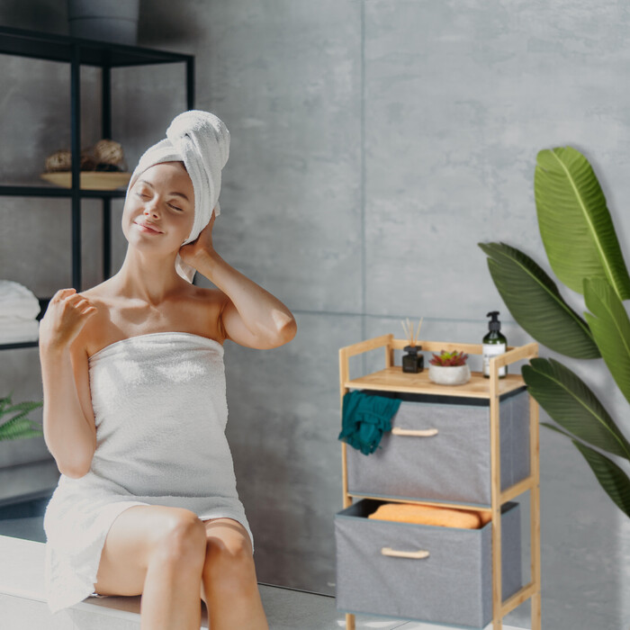 Relaxdays Bamboo Bathroom Shelf with 2 Laundry Baskets