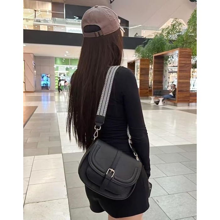 Сумка жіноча AFKOMST через плече з PU шкіри бежевого кольору, регульований знімний ремінець