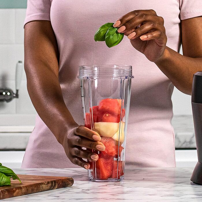 Ninja Mixer with 2 programs: Mixing & Max Mixing, Pulse function, 2 x 700ml cups with pouring lids, 1000W, dishwasher-safe, Mixer Smoothie Maker, Auto-iQ, Black BN495EU