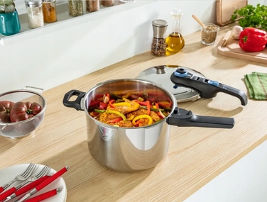 Мультипільча-скороварка Tefal, 6 л, чорна