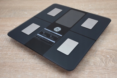 Розумні електронні аналітичні ваги GE з Bluetooth, визначення ІМТ, до 180 кг