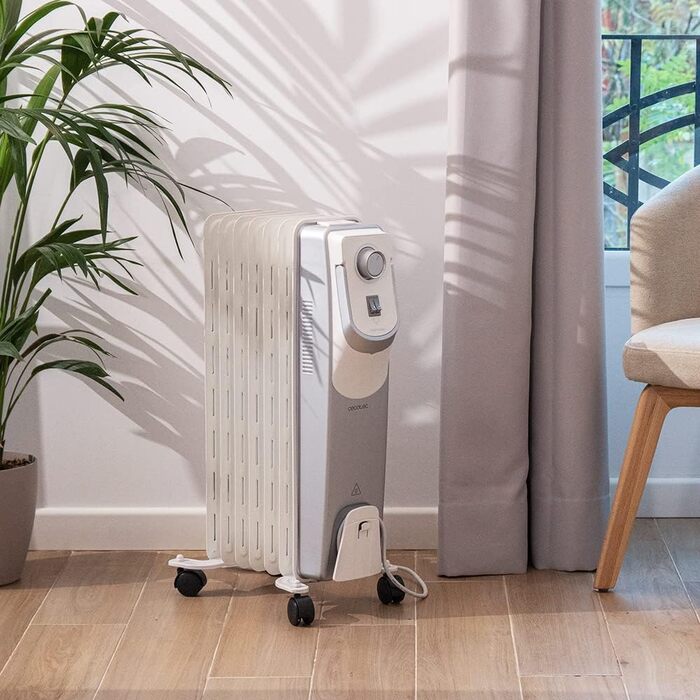 Масляний радіатор Cecotec ReadyWarm 11000 Space 360º Black – 2500 Вт, 11 секцій, 3 режими, для кімнат до 28 м²