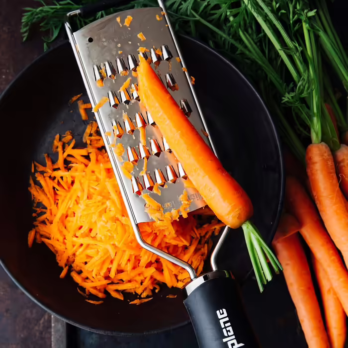 Microplane Fine Julienne Kitchen Grater for Carrot, Zucchini, Potato, Apple, Beet, and Radish in Black with Stainless Steel Blades - Made in USA