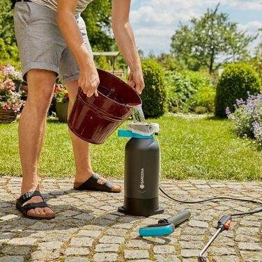 Обприскувач садовий Gardena Comfort 5 л з насосом, наплічним ременем, запобіжним клапаном і фіксацією ручки для рослин
