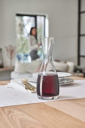 Leonardo 061596 Chateau Carafe, 0.82 l, height 25.5 cm, dishwasher safe, Teqton crystal glass