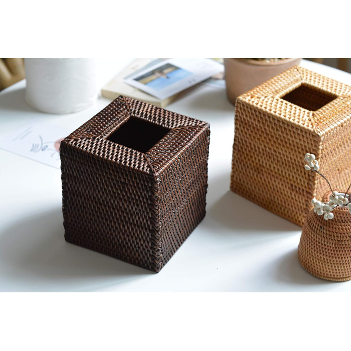 Rattan Cosmetic Tissue Box, Decorative Woven Tissue Holder, Napkin Dispenser for Bathroom/Kitchen/Office, 14.5 x 14.5 x 14.5 cm