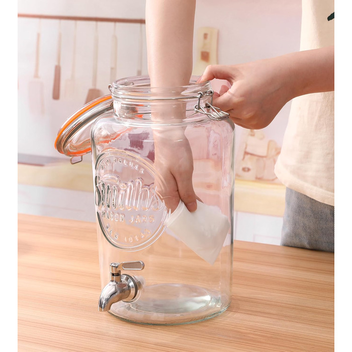 Скляний диспенсер для напоїв Smith's Mason Jars 5 л з нержавіючим краном, фільтром і дерев'яною підставкою — ідеально для лимонаду, води, коктейлів