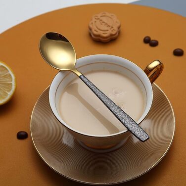 Набір столових приборів 24 предмети з золотими ручками та чорним мармуровим покриттям, нержавіюча сталь, ніж з титановим покриттям, для 6 осіб