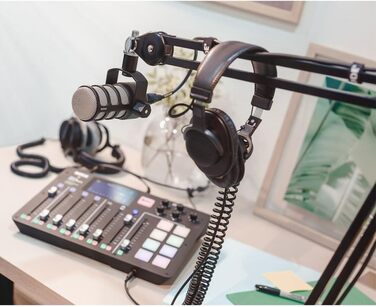 Rode PodMic Black: Професійний подкаст-мікрофон з відкривачкою для пляшок - чорний