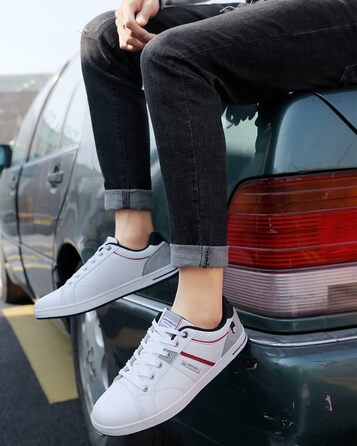 Чоловічі кросівки для активного відпочинку ARRIGO BELLO: легкі, зручні, з натуральної шкіри, розміри 41-46, білі