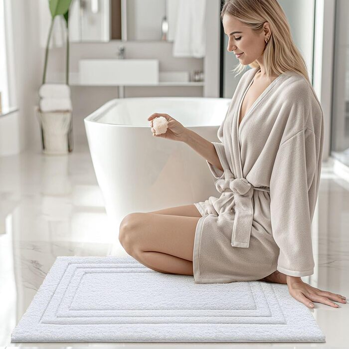 Килимок для ванної кімнати DEXI 50 x 80 см, м'який, неслизький, пральний, білий