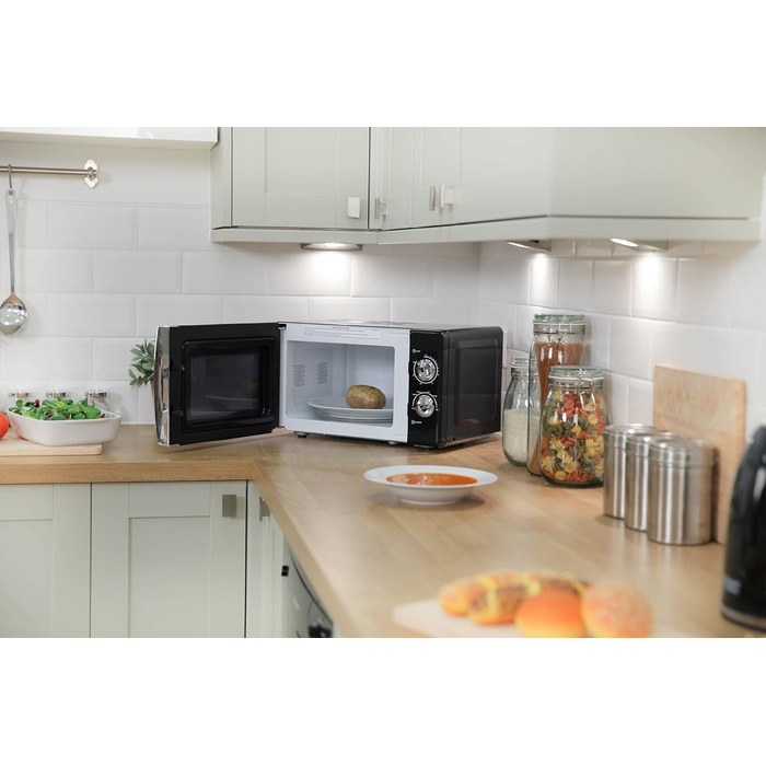 Мікрохвильова піч Russell Hobbs RHMM701B 17L, 700W, чорна, ручне керування, 5 рівнів потужності, таймер, функція розморожування, легке очищення