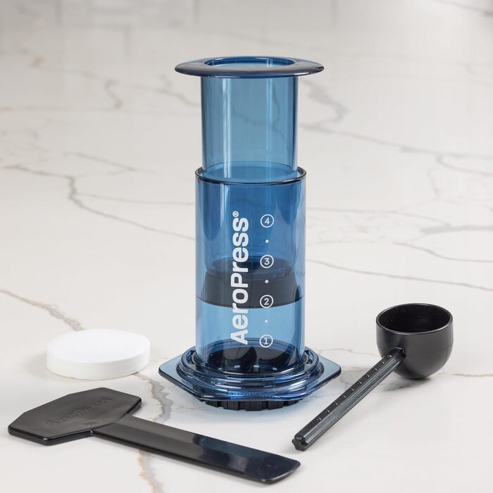 Прозора кавоварка AeroPress Clear Blue 3-в-1: френч-прес, пуровер та еспресо, портативна міні-кавомашина для подорожей і кемпінгу, без гіркоти, синя