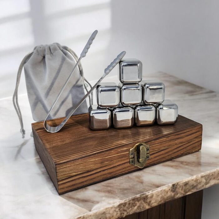 Камені для віскі Com-Four® з нержавіючої сталі - подарунчий набір (12 шт) з мішком та коробкою. Багаторазові камені для віскі, джину, тоніку та коньяку.