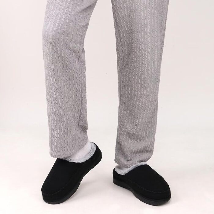 Чоловічі тапочки KuaiLu з піною пам'яті, зручні, ручної роботи, з мікрозамшею, з підтримкою склепіння стопи, з підкладкою з штучного хутра, гумова підошва, для дому та вулиці (48 EU, Чорний)