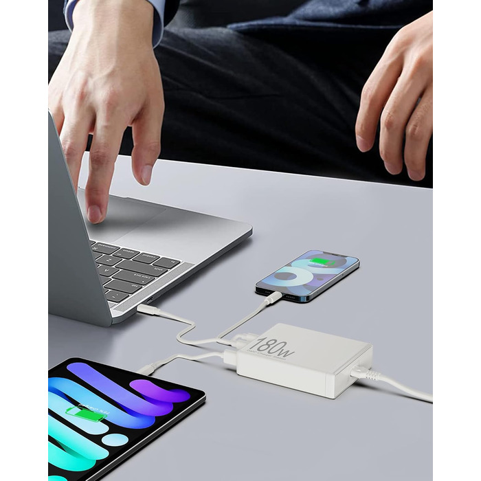 Зарядний пристрій USB 6 портів з LCD екраном GaN 180W для MacBook, iPad, iPhone 16/15/14/Pro/Max, Samsung Galaxy S23 - Білий