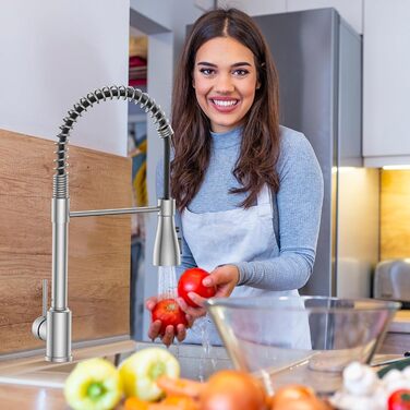 Кухонний змішувач SREWOHS PRO з висувним виливом, поворотний на 360°, 4 функції, з ABS-насадкою для кухонної мийки, проста установка