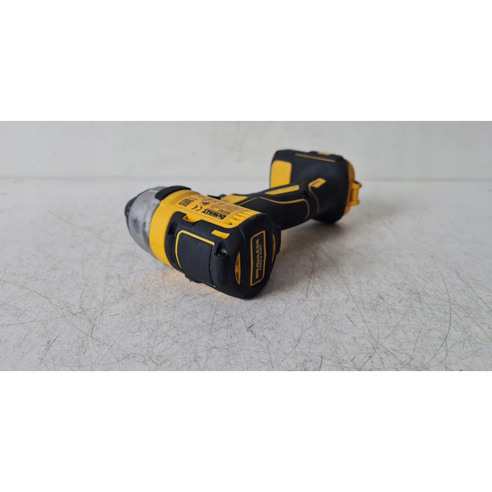 Ударний шурупокрут DeWalt DCF787N 18V 170Nm (без АКБ та ЗУ)